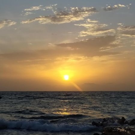 Sol Y Mar Hotel Puerto Limon ภายนอก รูปภาพ
