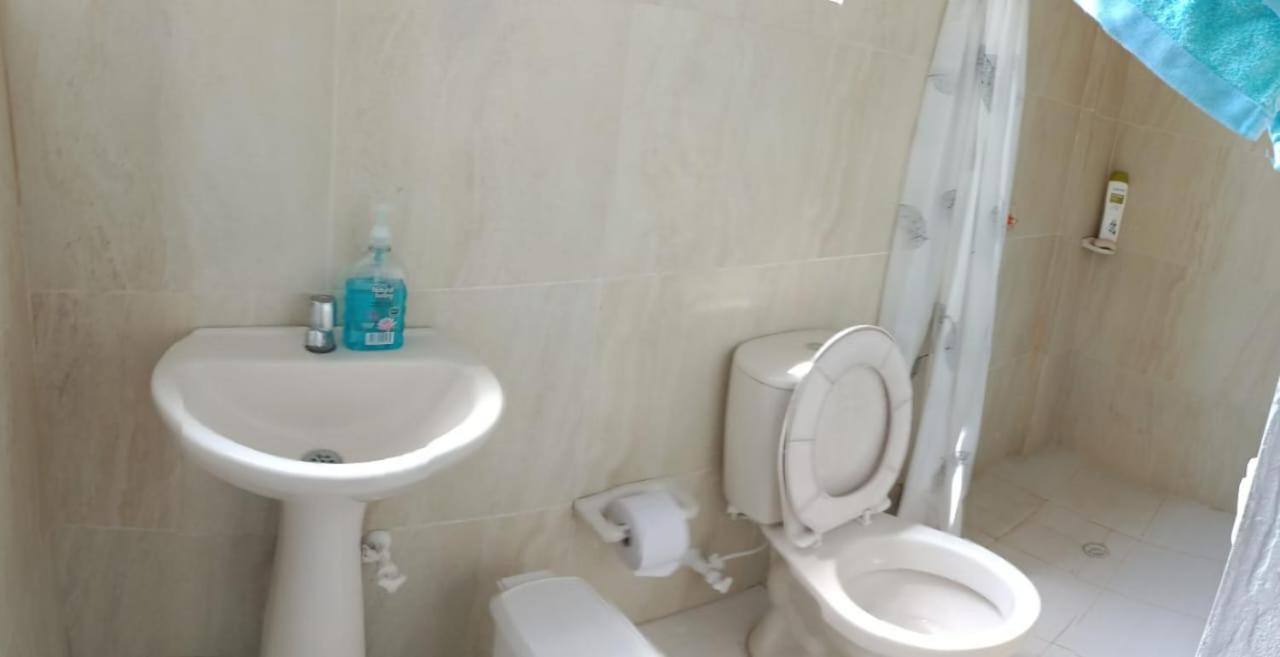 Sol Y Mar Hotel Puerto Limon ภายนอก รูปภาพ